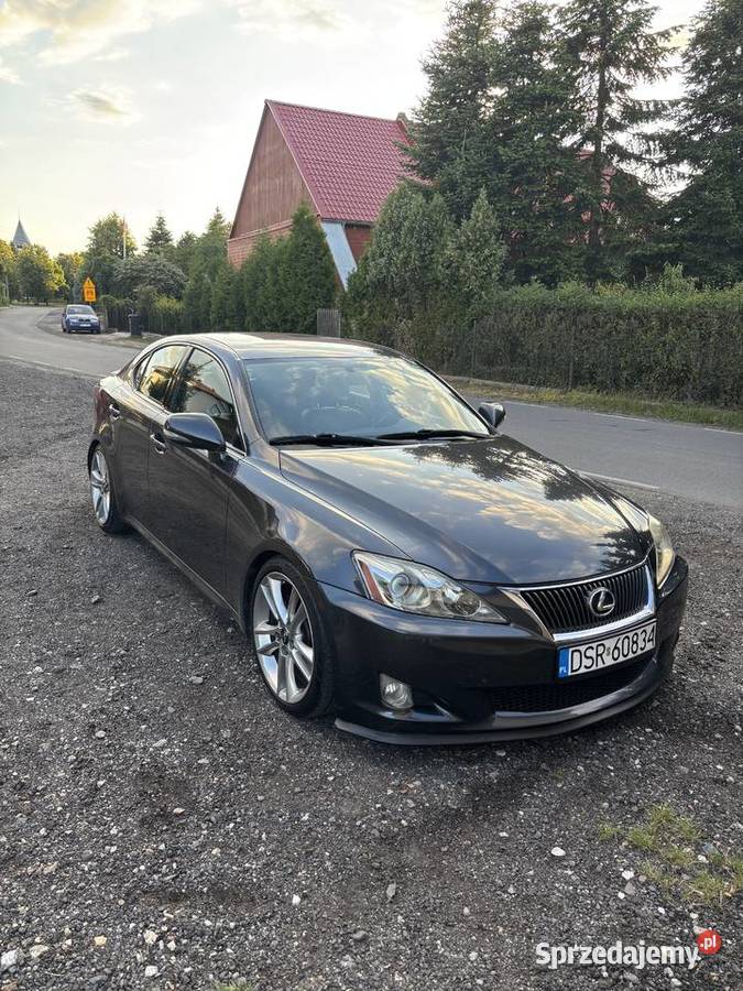 Lexus Is 220d 2010r stan idealny Rok produkcji 2010 Proszków