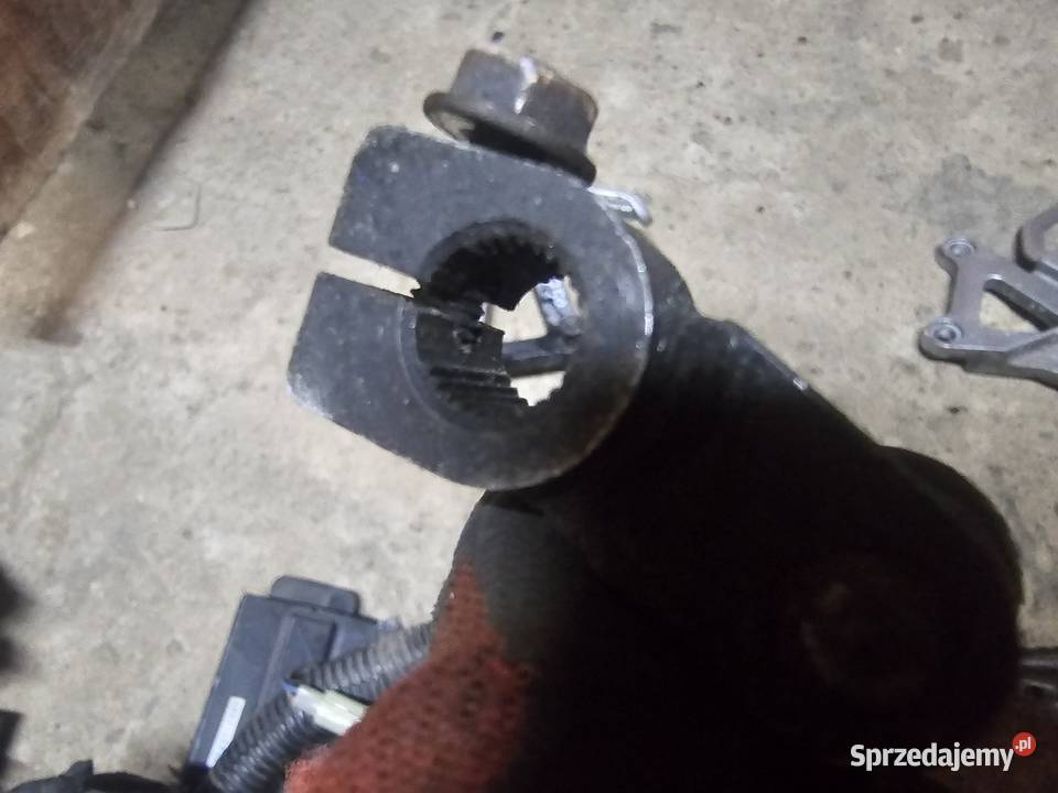 Kawasaki ZXR 750 set lewy podnóżek wajcha cięgno Jelenia Góra