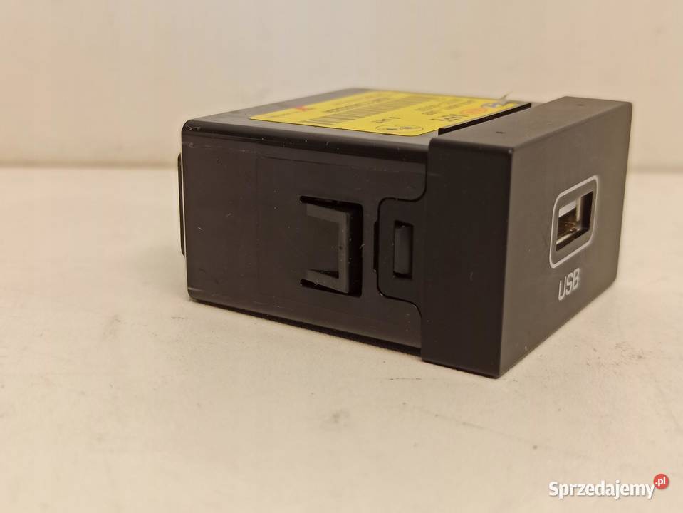 GNIAZDO USB HYUNDAI IONIQ 96120G2100 2021R
