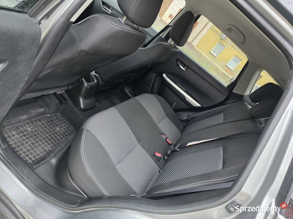 Suzuki vitara 16 benzyna allgrip comfort plus Zarejestrowany w Polsce Rawicz sprzedam