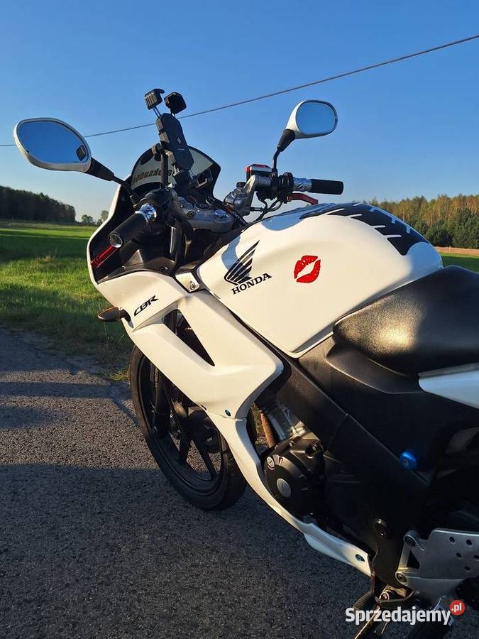 Honda cbr 125 nieuszkodzony łódzkie Bełchatów