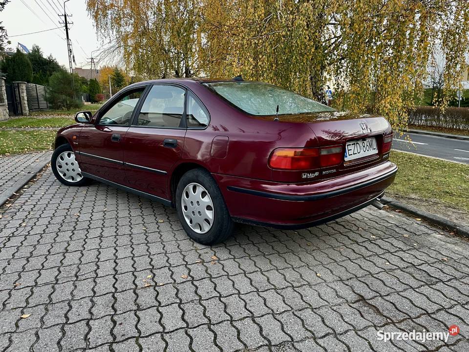 ŚlicznyZadbanyKlasykHondaAccordV1995r20BenzynaSed benzyna sprzedam