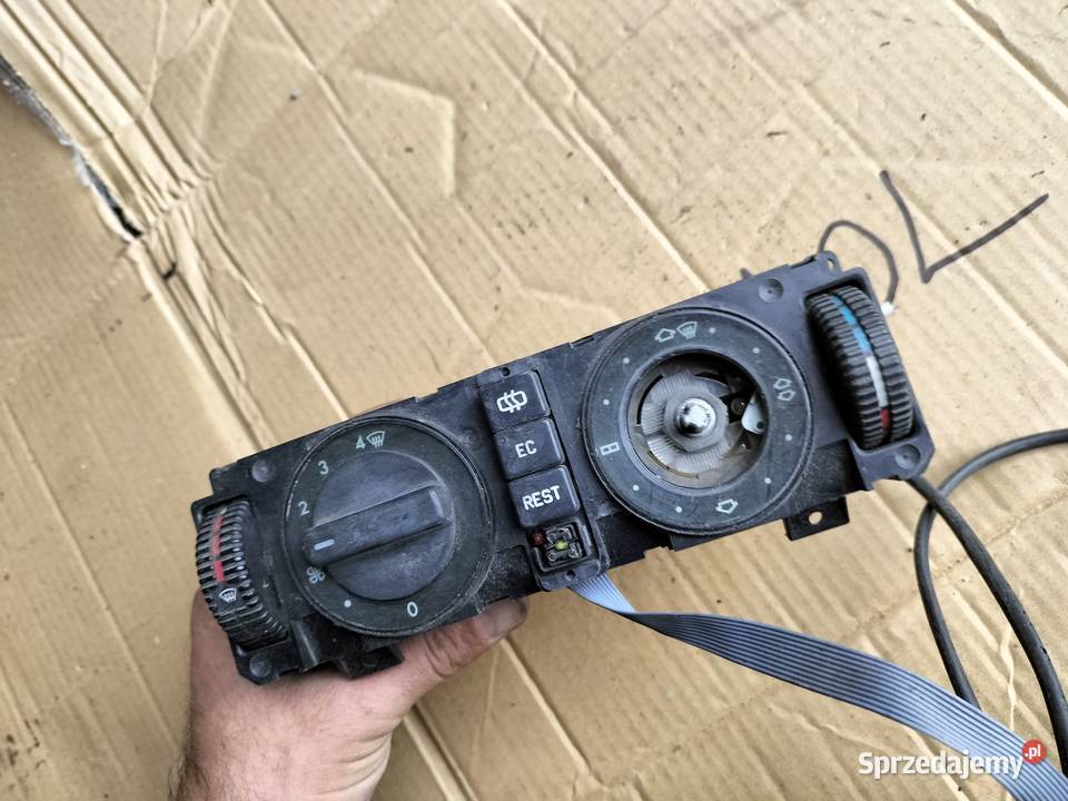 Panel Nawiewu Mercedes W202 2028300985 panele sterowania, przełączniki lubelskie Kamień-Kolonia
