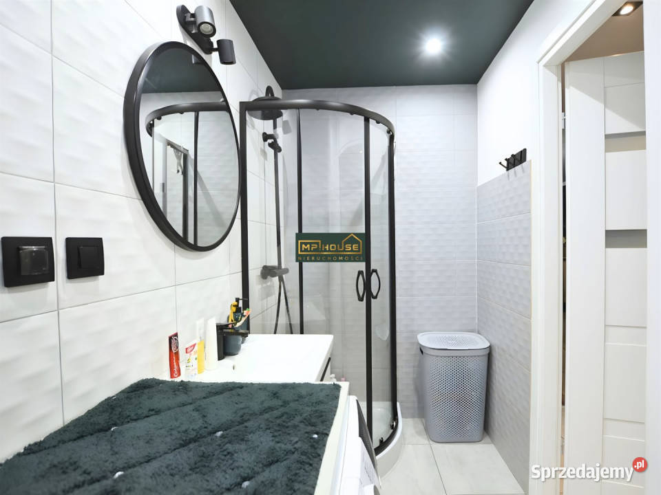 Mieszkanie 646m2 3 pokoje Wałbrzych blok