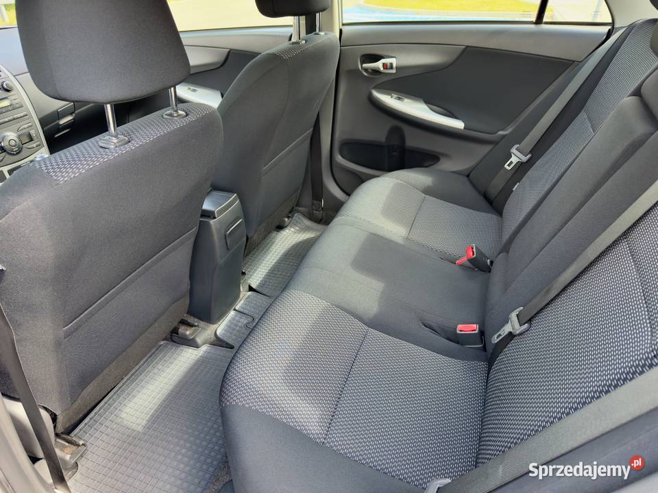 Toyota Corolla 16 benzyna Salon Polska I wspomaganie kierownicy sprzedam