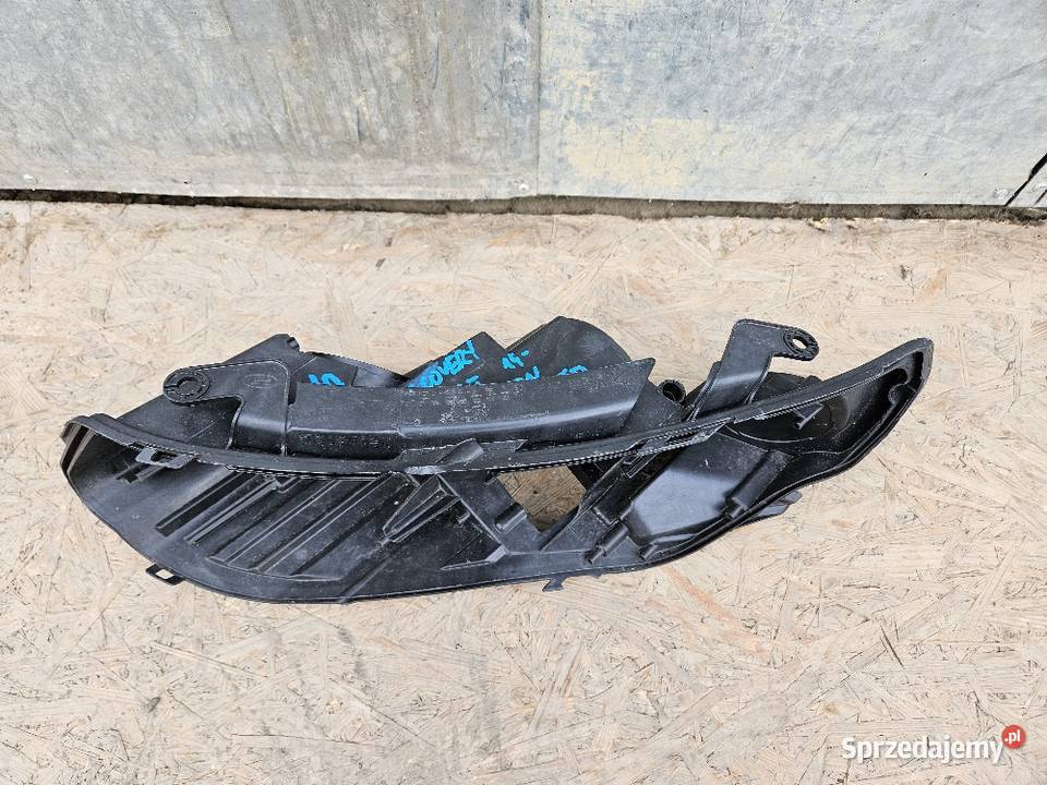 LAND ROVER DISCOVERY SPORT PUSZKA LAMPY LEWA Międzychód