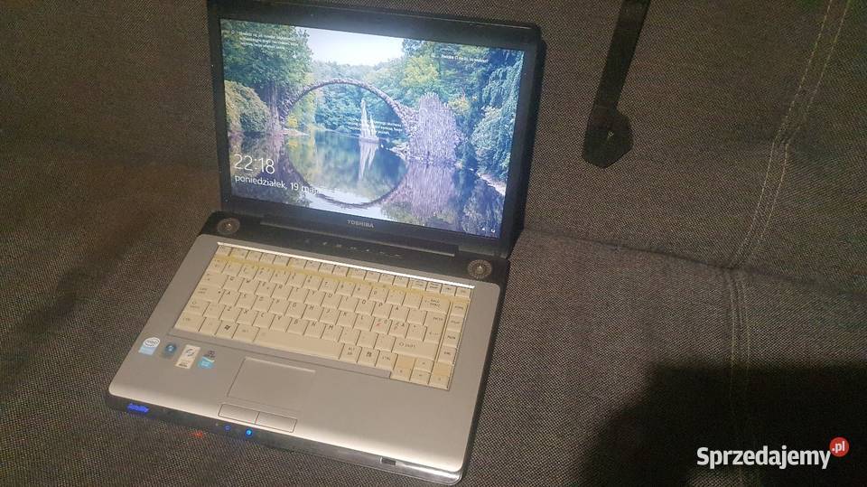 Toshiba windows 10 zasilacz bateria sprawna Liczba rdzeni 2 Sosnowiec sprzedam