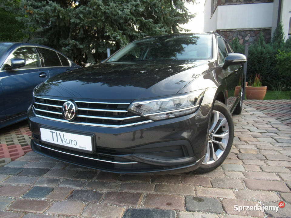Volkswagen Passat BEZWYPADKOWY NAWIGACJA elektrochrom. lusterka boczne sprzedam