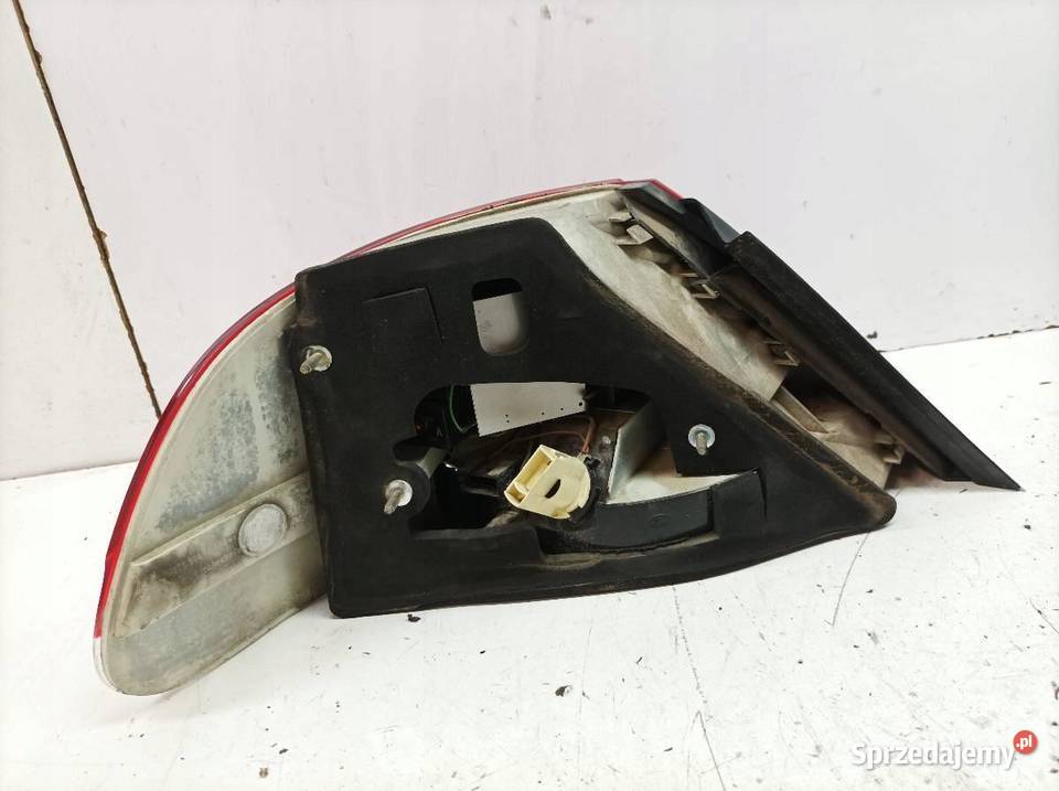 LAMPA TYŁ PRAWA SEDAN Bmw Seria 7 IV 20012008