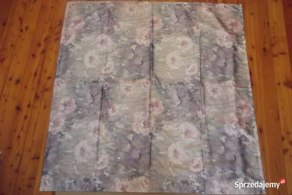 Piękny obrus kwadrat 142142 satyna kwiaty Piekary Śląskie