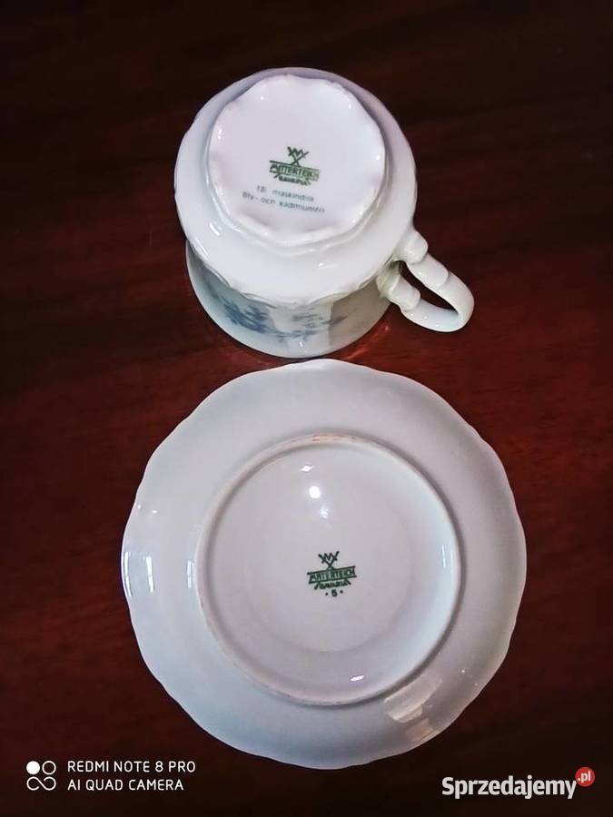 I 8 białych Ze złotym paseczkiem Z syg Bavaria Gdańsk sprzedam