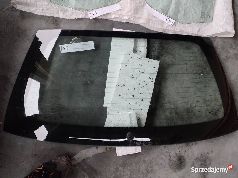 Szyba tylna w klape lampy Opel corsa C 5 D Zahajki-Kolonia