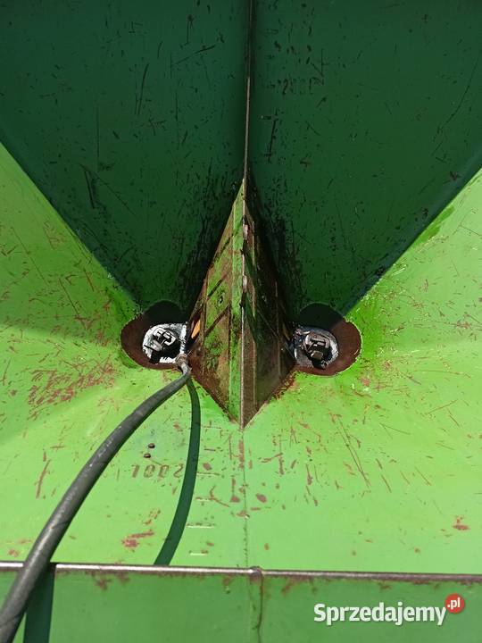 Rozsiewacz AMAZONE 600 l