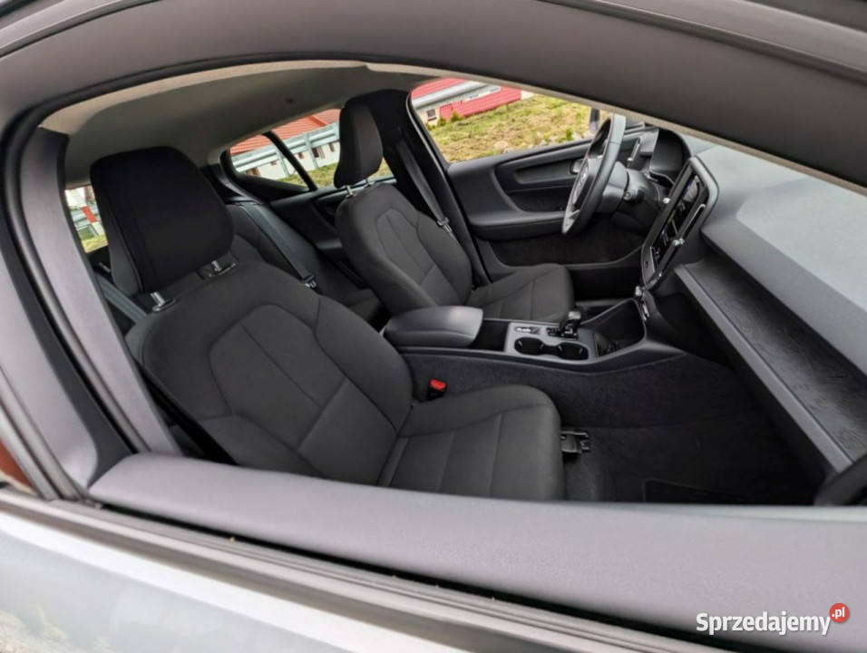 Volvo XC 40 xc40 T2 piekny szary kolor benzyna Kamienna Góra