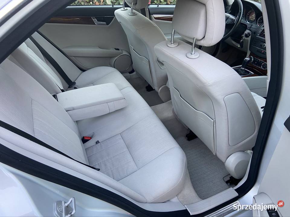 MercedesBenz C 200 KOMPRESSOR W204 2010r CD Kowala-Stępocina