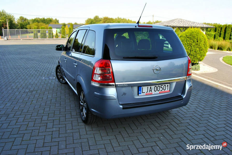Opel Zafira Zarejestrowana 7 miejsc OC i czujnik deszczu Modliborzyce