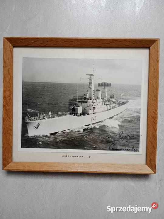 Obraz-Zdjęcie okręt HMS-Minerwa