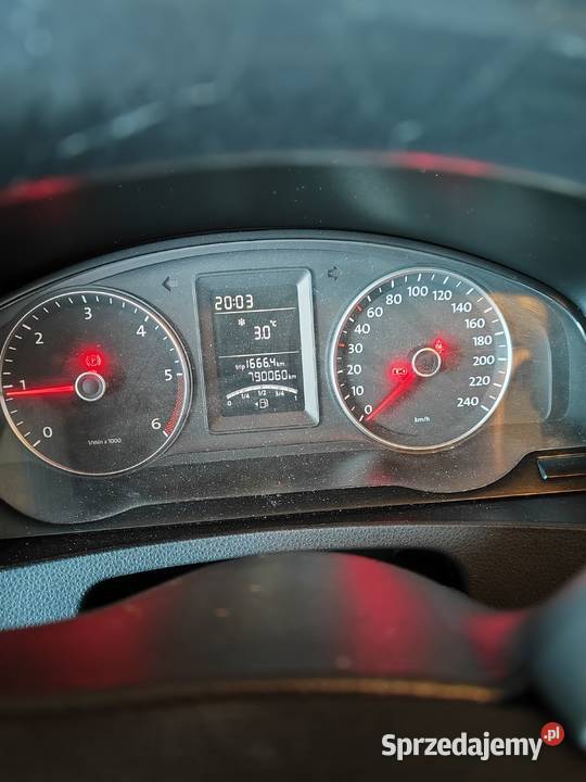 Sprzedam T5 w stanie