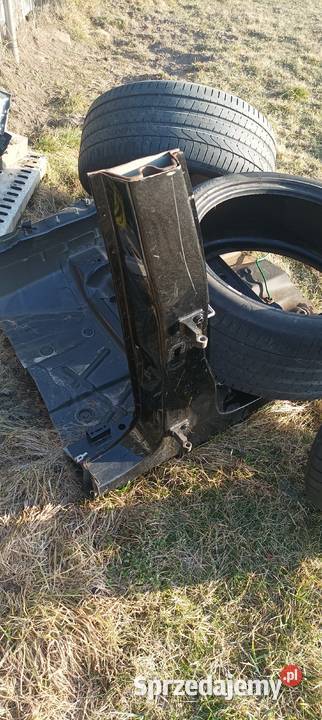 Słupek środkowy próg ćwiartka Porsche Macan Turek sprzedam