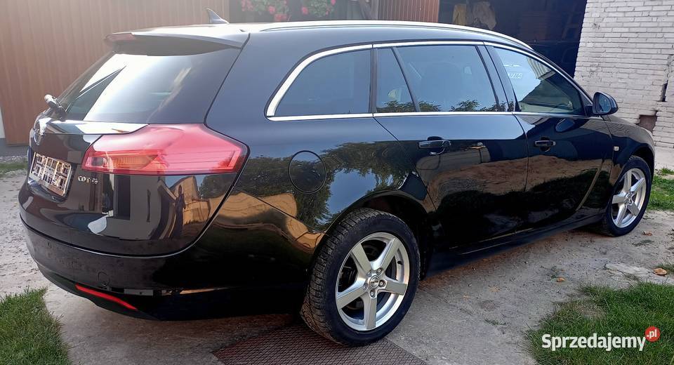 Insignia 20 CDTI 4x4 160 bogate wyposażenie elektrycznie ustawiane fotele Sienno