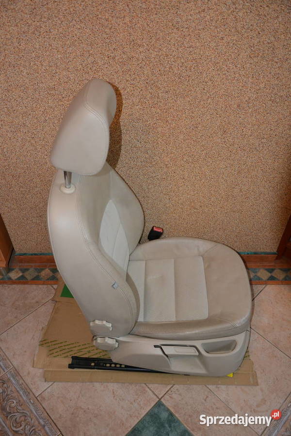 Fotel pasażera Skoda octavia 2 skóra jasna Fotele i kanapy Jarosław