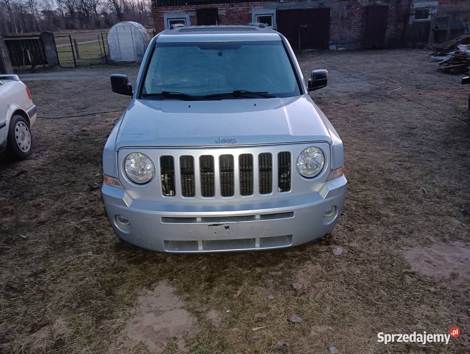 Jeep Patriot 4x4 24 benzyna 147 Chojnice