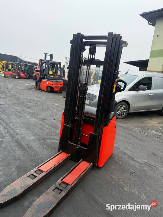 paleciak elektryczny MANITOU LOC A12 z masztem Wózki widłowe Działoszyn sprzedam