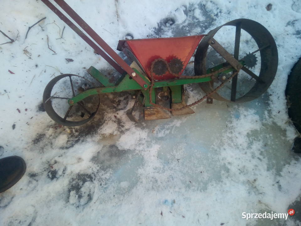 siewnik do warzyw taczkowy reczny 2 rzedy Lipsko sprzedam