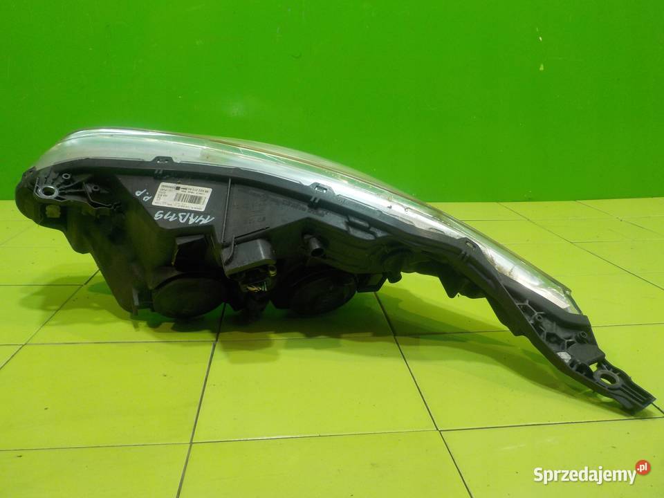 PEUGEOT 208 I 14 EHDI 13r HB 5D lampa prawa Suków