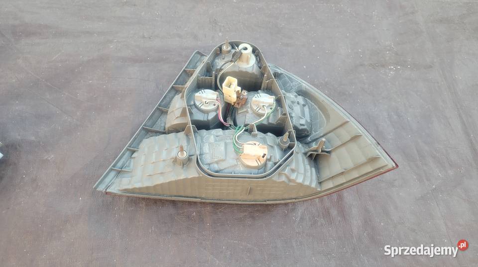 TOYOTA COROLLA E12 SEDAN LAMPA LEWA TYL 0269 159 Ruda Śląska