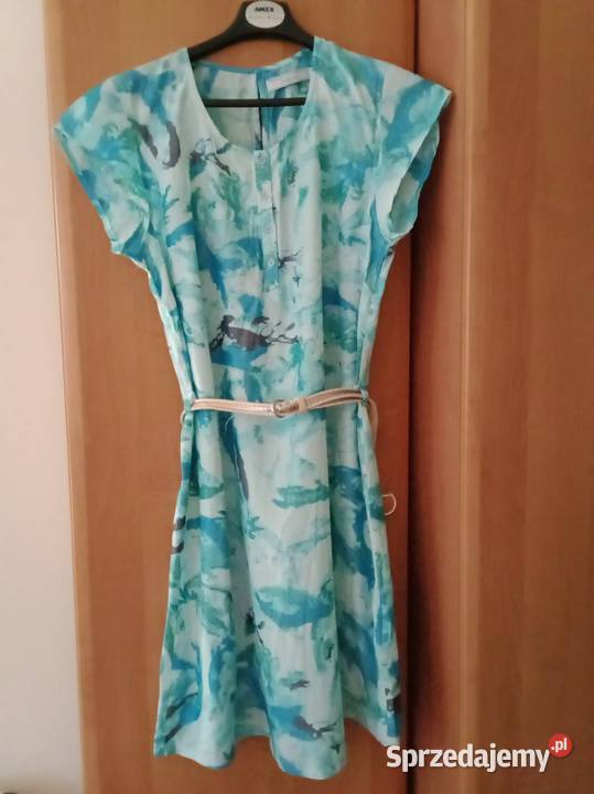 Sukienka z krótkimi rękawamiML