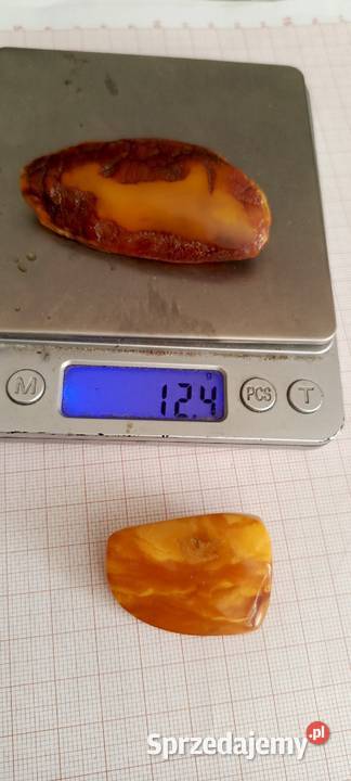 Broszka bursztyn bałtycki stary Białystok sprzedam