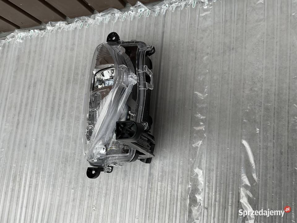 HALOGEN PRAWY DRL TOYOTA PRIUS IV prawe Pleszew