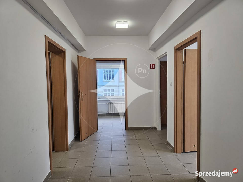 Lokal biurowy w centrum 72m2 Ip Ilość pomieszczeń 6 Ełk sprzedam