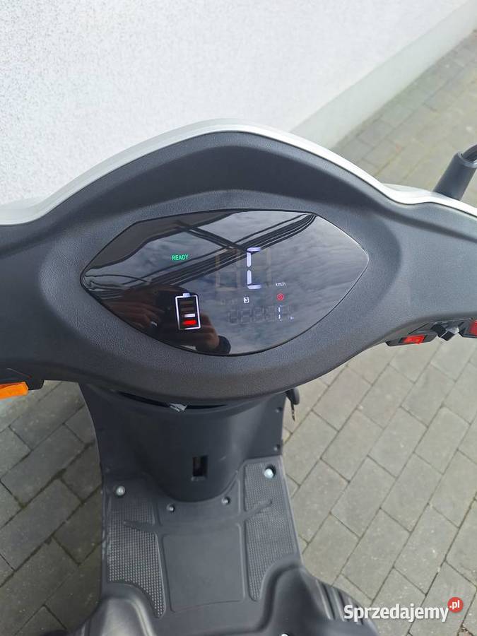 Dostawa Skuter Elektryczny IAMELECTRIC LIFE 1km Ciechanów