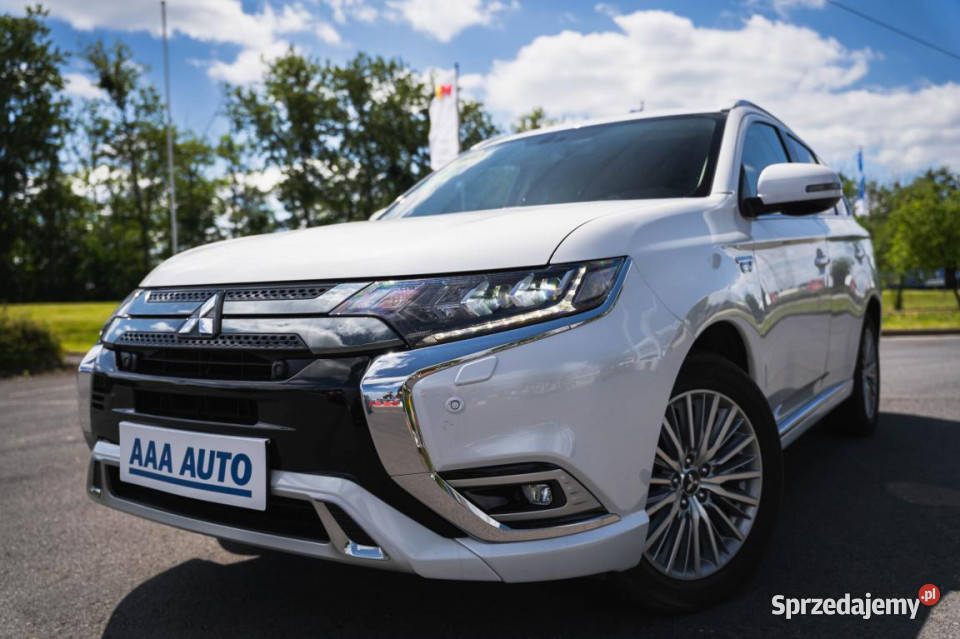 Mitsubishi Outlander 24 PHEV gniazdo USB śląskie