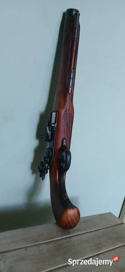 Replika starego pistoletu Kraków