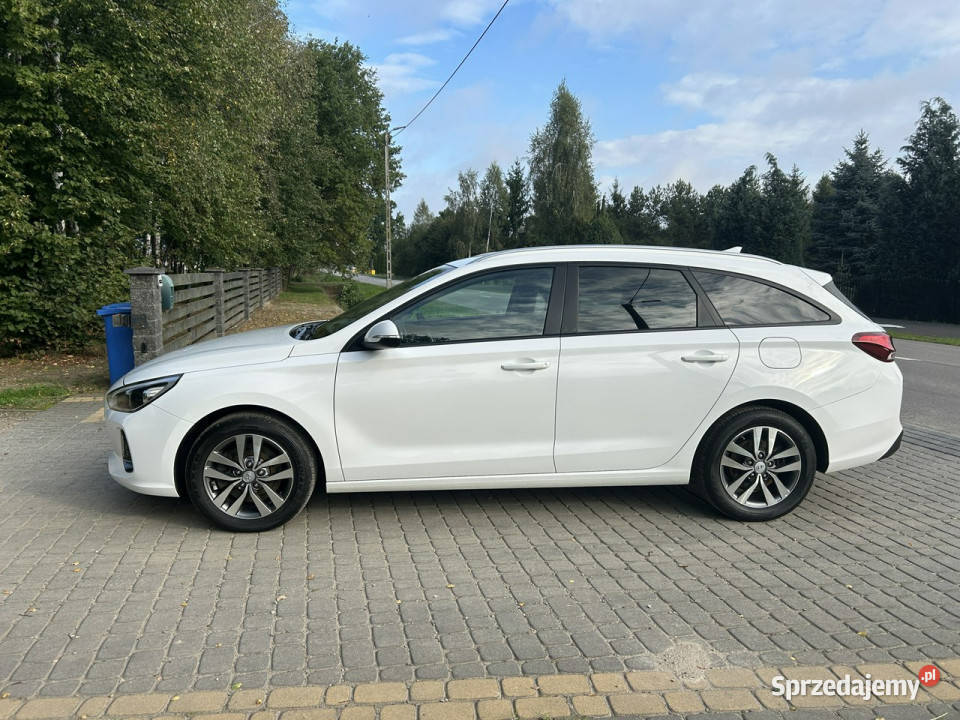 Hyundai i30 sprzedam HYUNDDIA I30 14B III 2017 czujnik deszczu