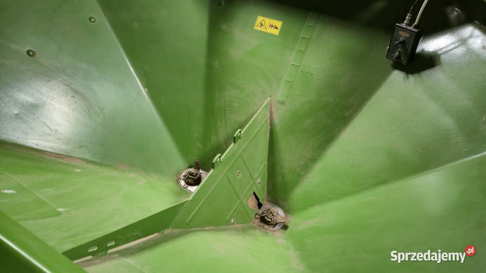 Rozsiewacz Amazone F 804R Żuków-Kolonia