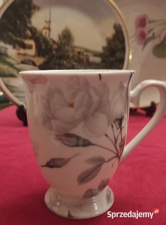 KUBEK BIAŁA RÓŻA
FINE BONE PORCELANA KOSTNA Pabianice