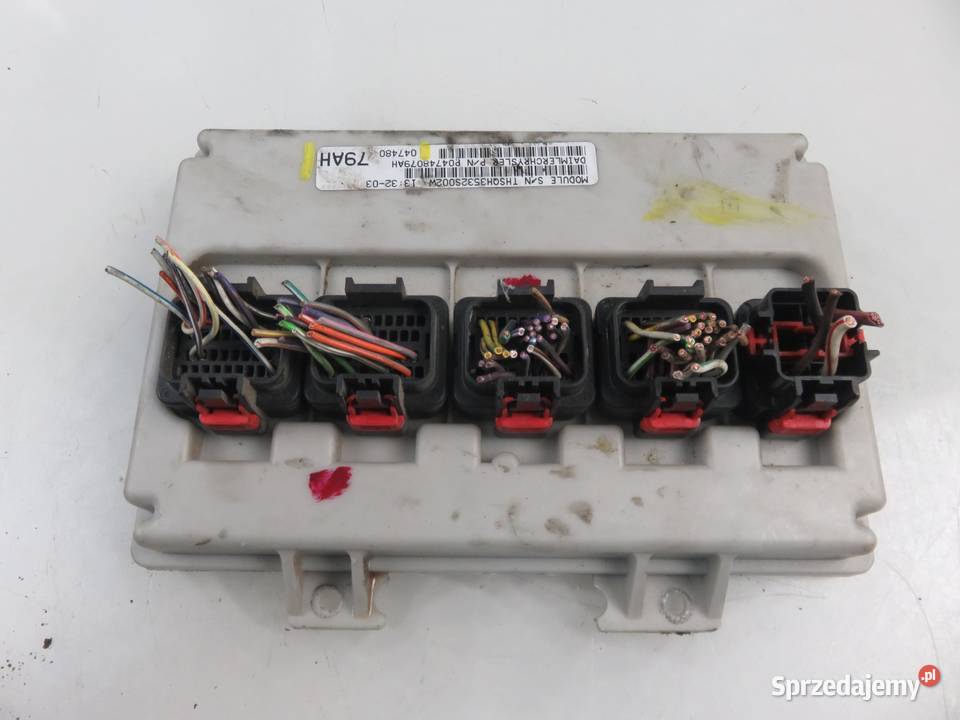 BSI CHRYSLER VOYAGER IV 25 CRD 04748079AH Skrzynki bezpieczników sprzedam