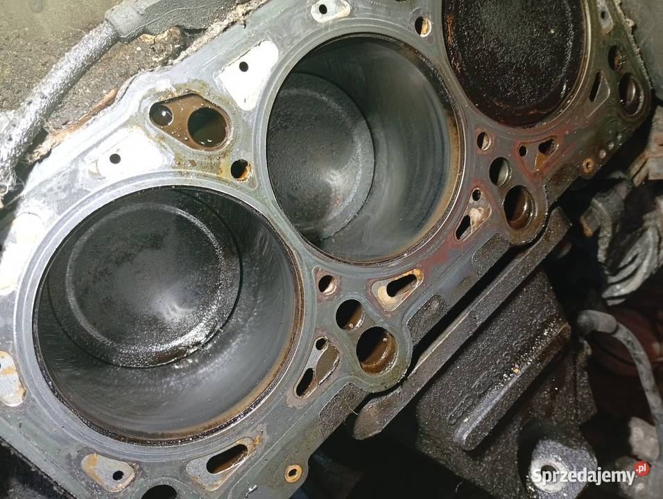 Blok silnika 27 Biturbo Audi A6 C5 S4 B5 osobowe Kętrzyn