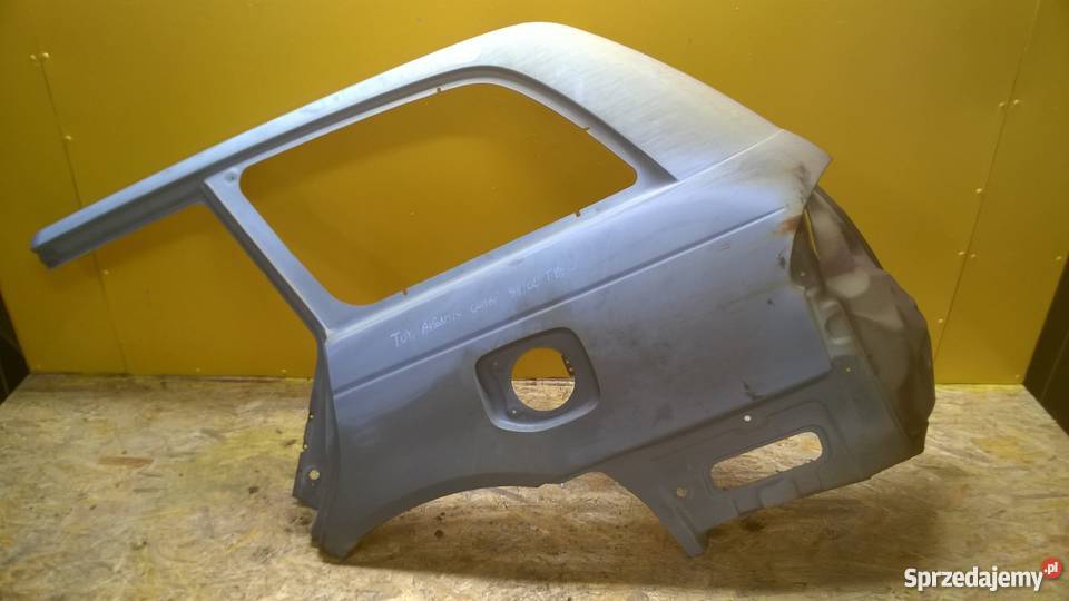 Toyota avensis kombi 1998 2001 błotnik tył lewy dolnośląskie Wrocław