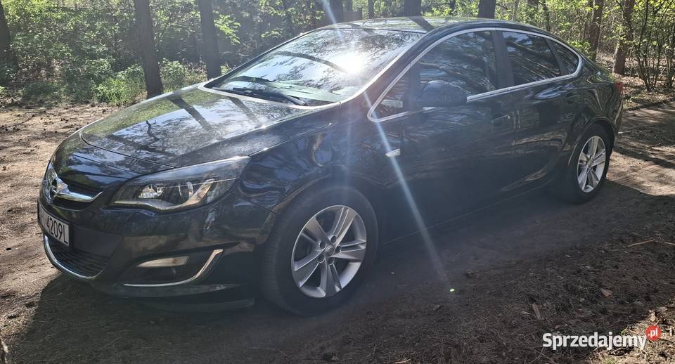 Opel Astra Notchback 16 Turbo 170 Automat 2014 r mazowieckie