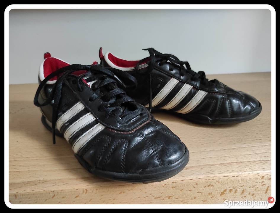 ADIDAS buty sportowe halówki do piłki nożnej 33 Płock