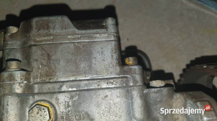 POMPA WTRYSKOWA BOSCH NISN 1K 0299607612 19TDI Tarnów