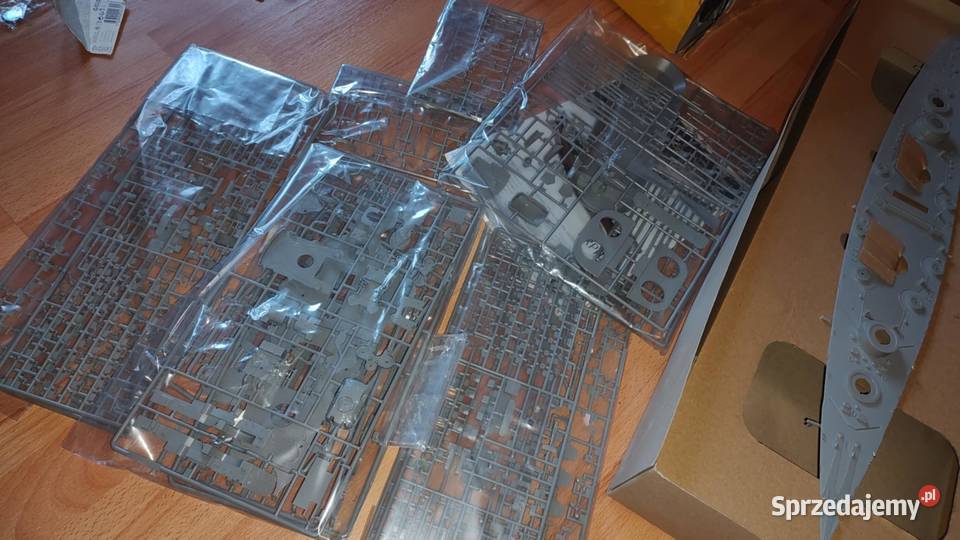 Revell 05096 Tirpitz Skala 1350 Model Kit Książ Wielkopolski