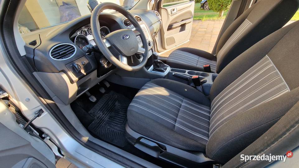 Ford Focus 16 Hatchback 2011 drugi właściciel śląskie