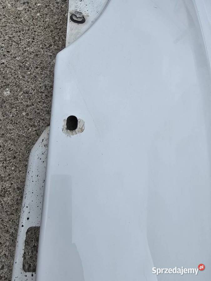 Iveco Daily 6 VI błotnik prawy przód biały Legnica