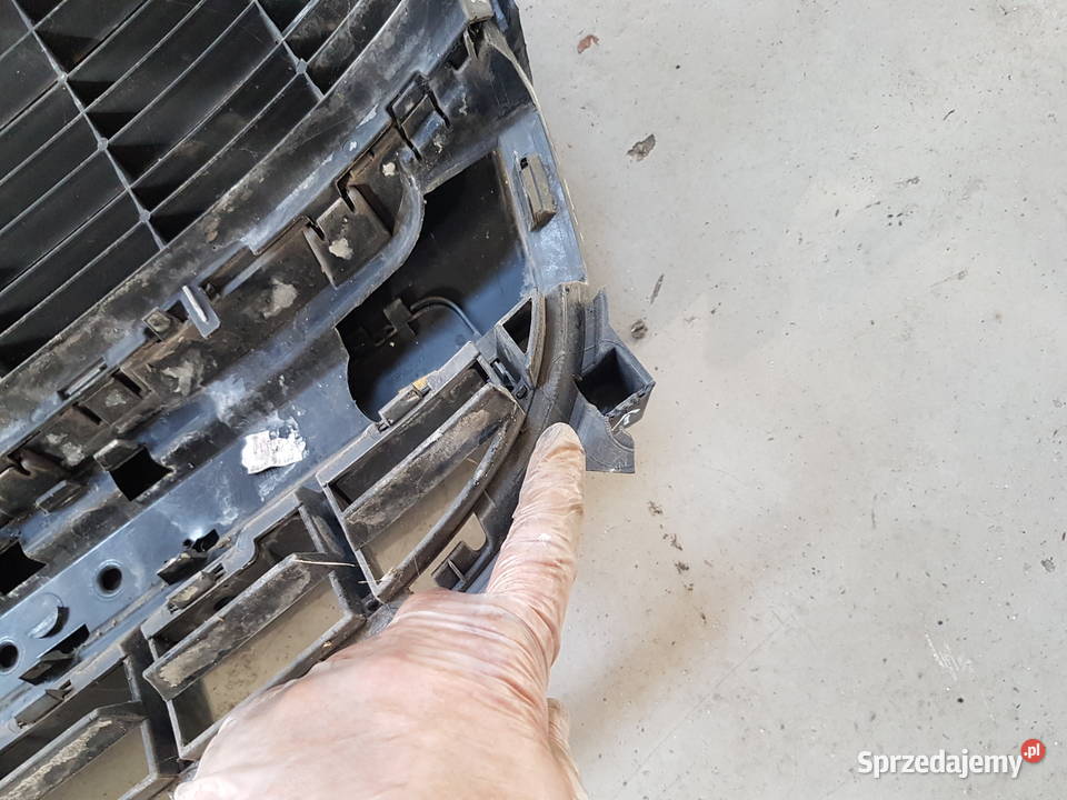 PEUGEOT 3008 I 2011 ATRAPA ZDERZAKA GRILL CHROM osobowe Turkowice